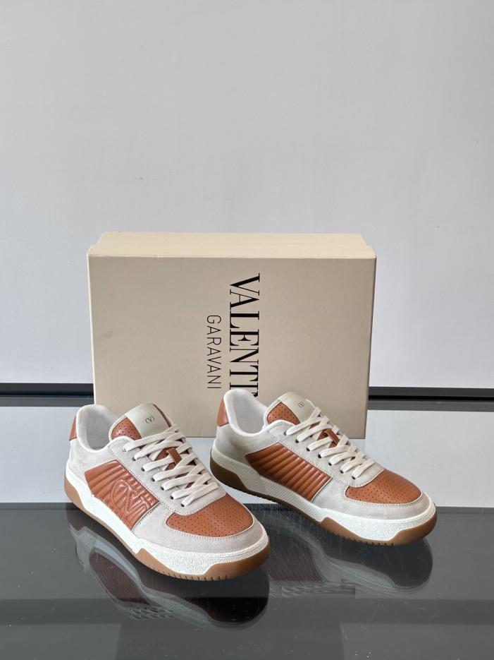 repliche,replica,perfette,siti di,affidabili,migliori siti,dove comprare,1:1,scarpe da ginnastica Le nuove sneakers basse di Valentino (INR9R) repliche,replica,perfette,siti di,affidabili,migliori siti,dove comprare,1:1,scarpe da ginnastica Le nuove sneakers basse di Valentino (INR9R)