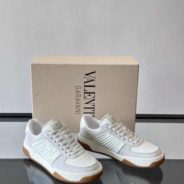repliche,replica,perfette,siti di,affidabili,migliori siti,dove comprare,1:1,scarpe da ginnastica Le nuove sneakers basse di Valentino (SKKKL)