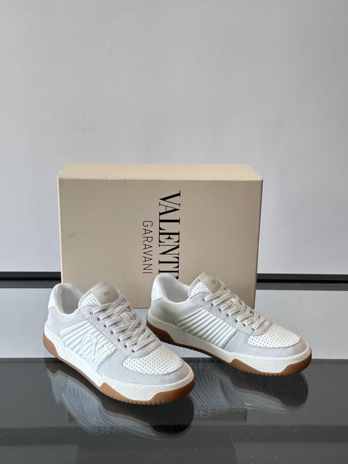 repliche,replica,perfette,siti di,affidabili,migliori siti,dove comprare,1:1,scarpe da ginnastica Le nuove sneakers basse di Valentino (SKKKL) repliche,replica,perfette,siti di,affidabili,migliori siti,dove comprare,1:1,scarpe da ginnastica Le nuove sneakers basse di Valentino (SKKKL)