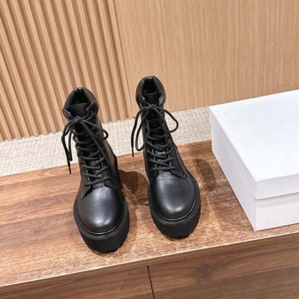 repliche,replica,perfette,siti di,affidabili,migliori siti,dove comprare,1:1,scarpe da ginnastica I nuovi stivali da combattimento con plateau e lacci di Celine (NAGJQ)