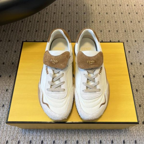 repliche,replica,perfette,siti di,affidabili,migliori siti,dove comprare,1:1,scarpe da ginnastica Sneakers basse Fendi in stile retrò con finiture in pelle scamosciata e pelle (97KIN)