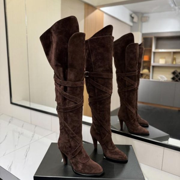 repliche,replica,perfette,siti di,affidabili,migliori siti,dove comprare,1:1,scarpe da ginnastica Gli ultimi stivali sopra il ginocchio con lacci e punta tonda Janis di SAINT LAURENT (DV6SJ)