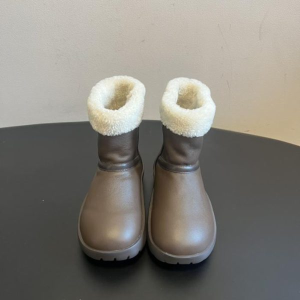 repliche,replica,perfette,siti di,affidabili,migliori siti,dove comprare,1:1,scarpe da ginnastica Stivaletti alla caviglia con punta tonda e fodera in pile, stivali da neve, stivali pelosi Bottega Veneta autunno/inverno di alta qualità (L21IX)