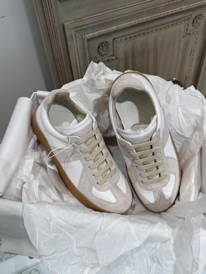 repliche,replica,perfette,siti di,affidabili,migliori siti,dove comprare,1:1,scarpe da ginnastica MM6 Margiela prosegue la sua popolare tendenza delle scarpe da ginnastica basse tedesche (WBO2H). repliche,replica,perfette,siti di,affidabili,migliori siti,dove comprare,1:1,scarpe da ginnastica MM6 Margiela prosegue la sua popolare tendenza delle scarpe da ginnastica basse tedesche (WBO2H).