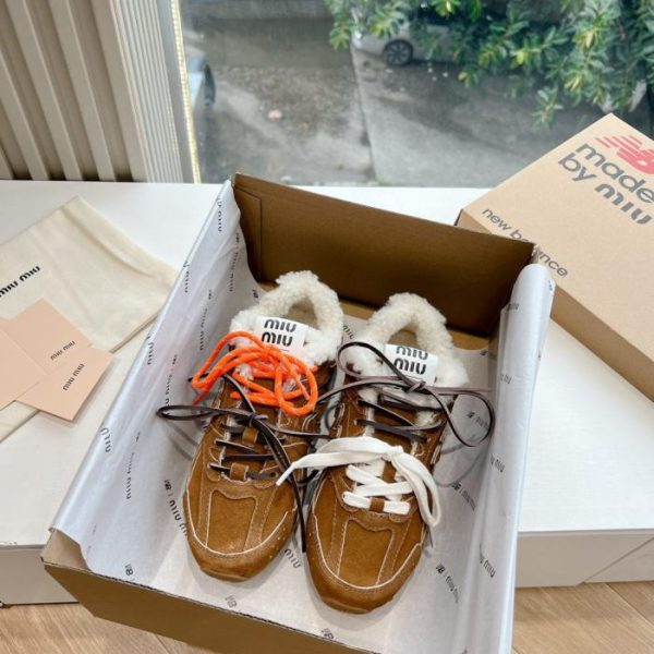 repliche,replica,perfette,siti di,affidabili,migliori siti,dove comprare,1:1,scarpe da ginnastica G027 MIUMIU Scarpe in cotone, scarpe pelose, nuovi mocassini stringati in stile britannico autunno/inverno (4KS2F)