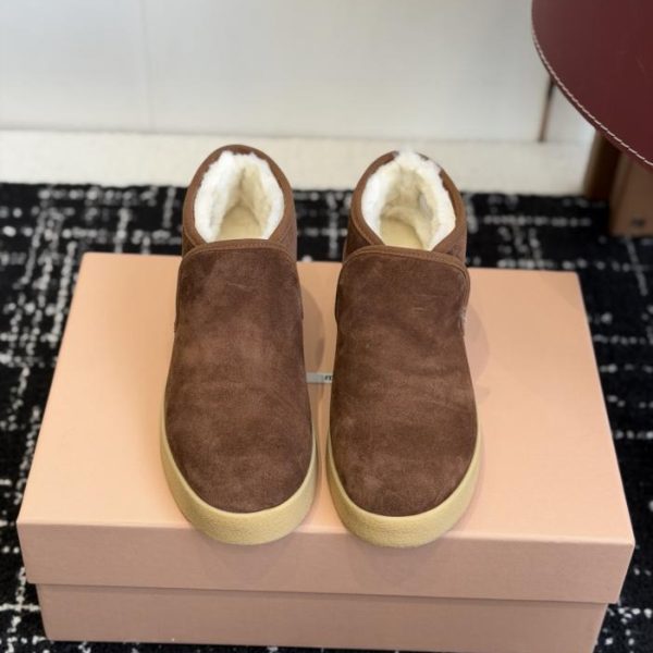 repliche,replica,perfette,siti di,affidabili,migliori siti,dove comprare,1:1,scarpe da ginnastica Stivaletti in lana, stivali da neve, scarpe pelose della collezione autunno/inverno di Miu Miu (36YA2)