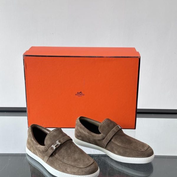 Mocassini Hermes in pelle scamosciata (W655T)