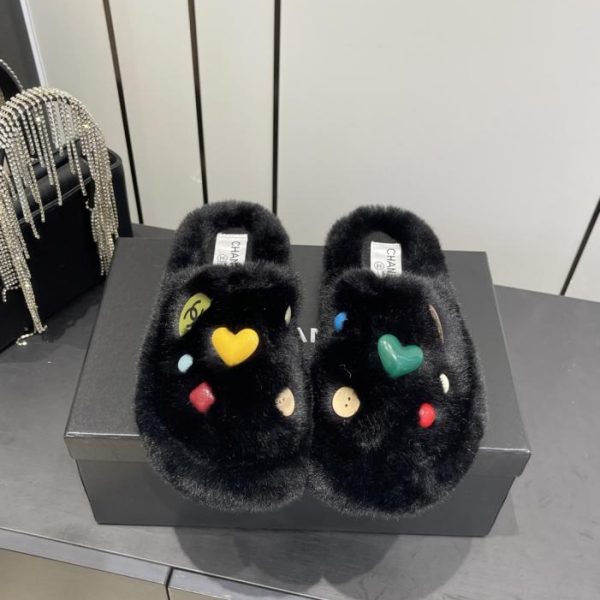 Pantofole Chanel Classic Double C in pelliccia per tutte le stagioni (J16J8)