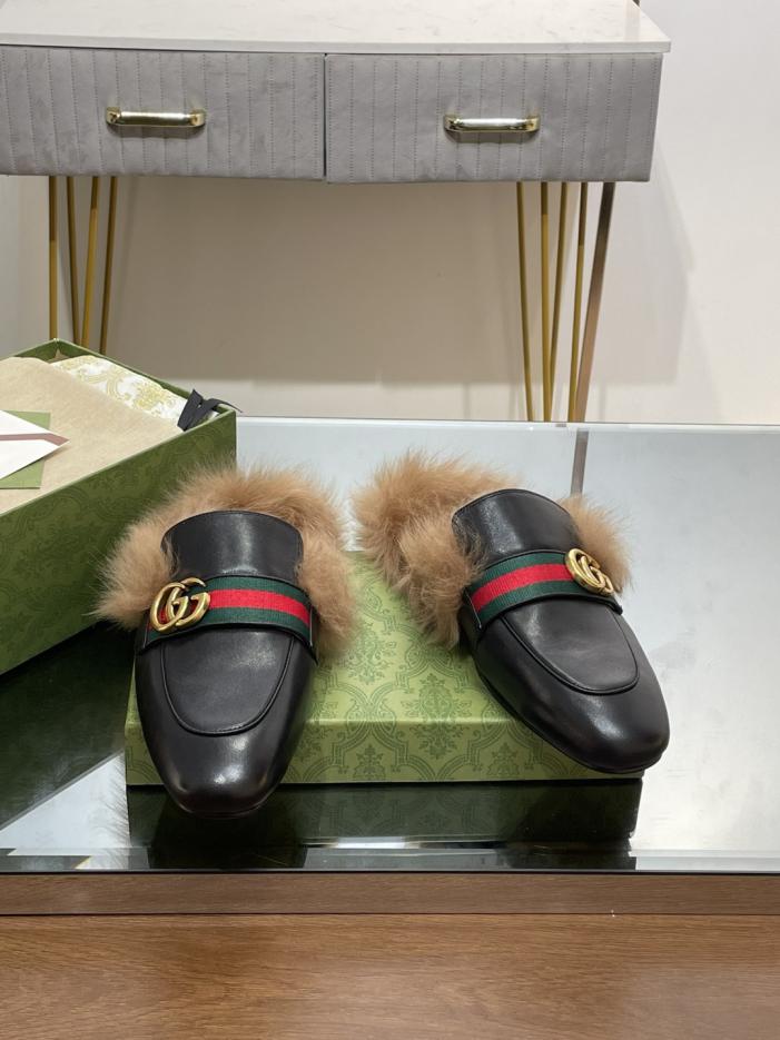 repliche,replica,perfette,siti di,affidabili,migliori siti,dove comprare,1:1,scarpe da ginnastica Ciabatte classiche da uomo in pelle di vitello nera Gucci (1QY0V) repliche,replica,perfette,siti di,affidabili,migliori siti,dove comprare,1:1,scarpe da ginnastica Ciabatte classiche da uomo in pelle di vitello nera Gucci (1QY0V)