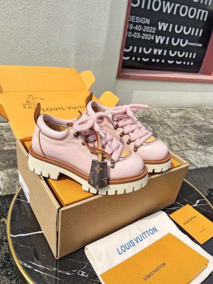 repliche,replica,perfette,siti di,affidabili,migliori siti,dove comprare,1:1,scarpe da ginnastica Novità autunno/inverno Louis Vuitton: scarpe derby da trekking con lacci LV Remix di alta gamma (KUX22) repliche,replica,perfette,siti di,affidabili,migliori siti,dove comprare,1:1,scarpe da ginnastica Novità autunno/inverno Louis Vuitton: scarpe derby da trekking con lacci LV Remix di alta gamma (KUX22)