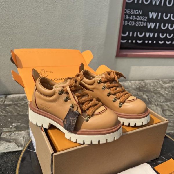 repliche,replica,perfette,siti di,affidabili,migliori siti,dove comprare,1:1,scarpe da ginnastica Nuovi arrivi autunno/inverno Louis Vuitton – Scarpe Derby da trekking con lacci LV Remix di alta gamma (W8S2G)