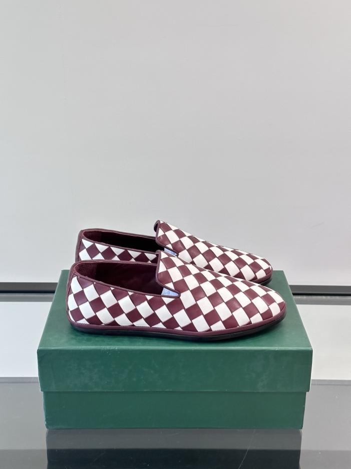 repliche,replica,perfette,siti di,affidabili,migliori siti,dove comprare,1:1,scarpe da ginnastica Contatore / Nuovi mocassini casual slip-on da uomo BV con suola in vera pelle, realizzati in morbida pelle di vitello e intrecciati a mano (CFHZX).
