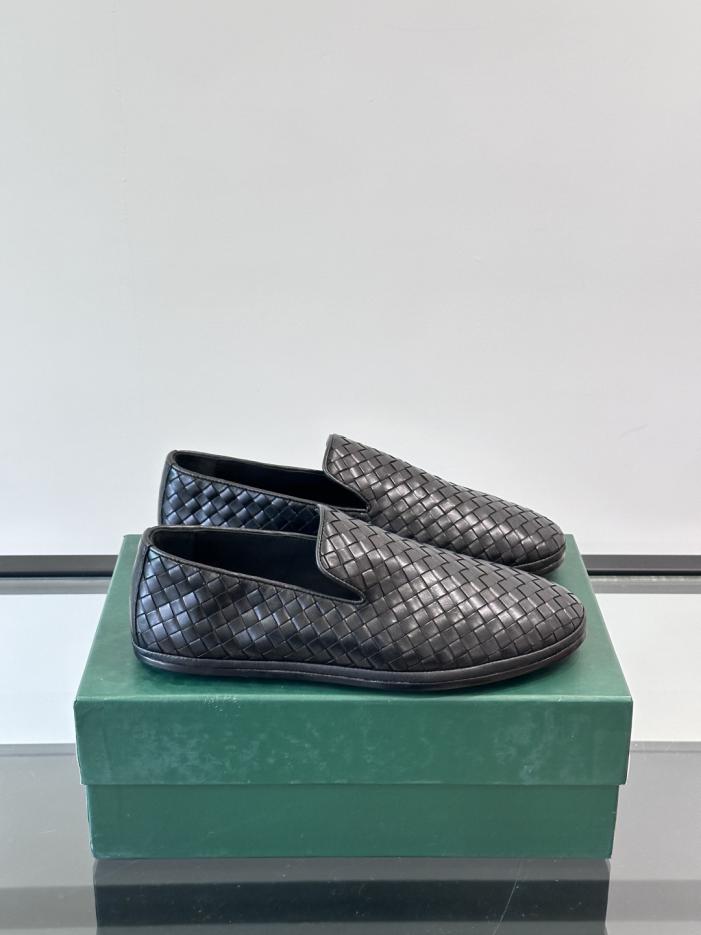 repliche,replica,perfette,siti di,affidabili,migliori siti,dove comprare,1:1,scarpe da ginnastica Contatore / Nuovi mocassini casual slip-on da uomo BV con suola in vera pelle, realizzati in morbida pelle di vitello e intrecciati a mano (KE7CY).