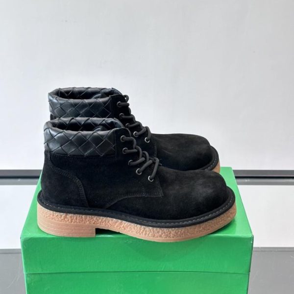 Contatore / Stivali da lavoro Bottega Veneta W24 color Saturno, materiale scamosciato (Y5K4Y)
