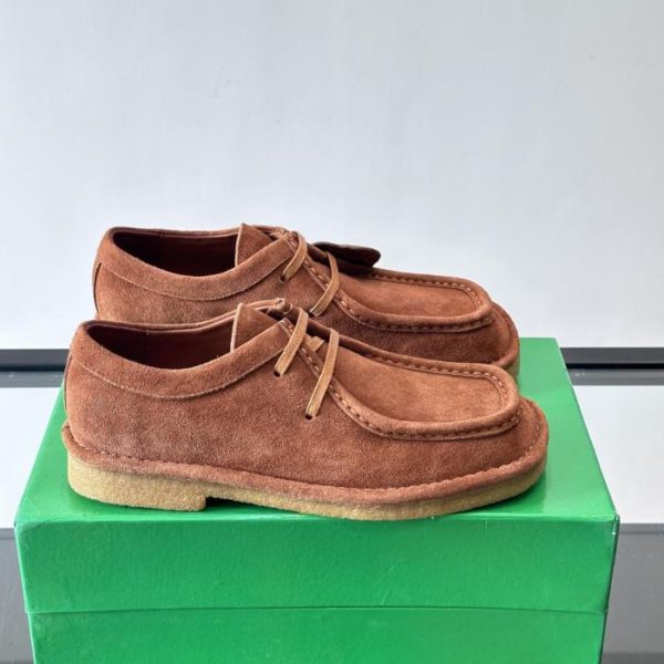 repliche,replica,perfette,siti di,affidabili,migliori siti,dove comprare,1:1,scarpe da ginnastica Contatore / Scarpe Derby da uomo Bottega Veneta con suola sottile, in pelle scamosciata di alta qualità (98FQ2)