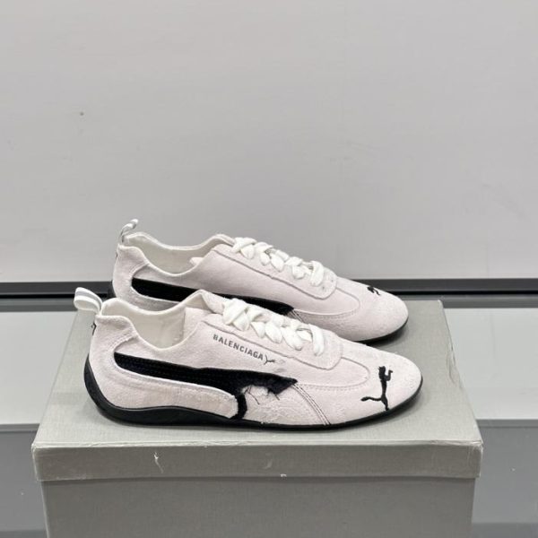 Contatore / Scarpe della collaborazione tra due coppie Balenciaga x Puma (IEQK0)