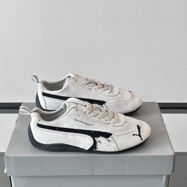 Contatore / Scarpe della collaborazione tra due coppie Balenciaga x Puma (518N1)