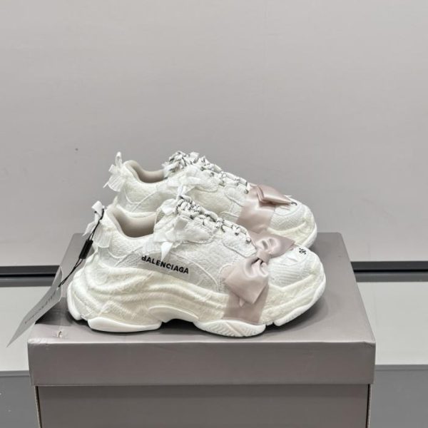 repliche,replica,perfette,siti di,affidabili,migliori siti,dove comprare,1:1,scarpe da ginnastica Contatore / Sneakers Balenciaga Triple S Butterfly Chunky (XZ7JM)