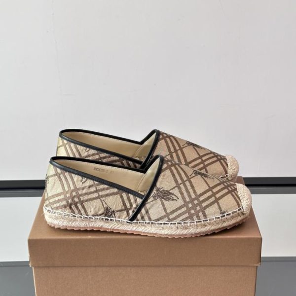repliche,replica,perfette,siti di,affidabili,migliori siti,dove comprare,1:1,scarpe da ginnastica Contatore / Scarpe da uomo Burberry slip-on in tela a quadri, classico motivo a quadri vintage (25BVH)