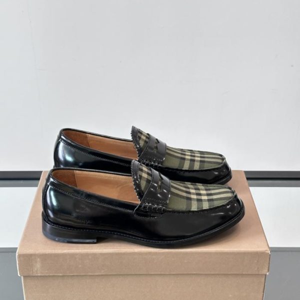 repliche,replica,perfette,siti di,affidabili,migliori siti,dove comprare,1:1,scarpe da ginnastica Contatore / Scarpe eleganti in vera pelle da uomo Burberr (MYOBC)