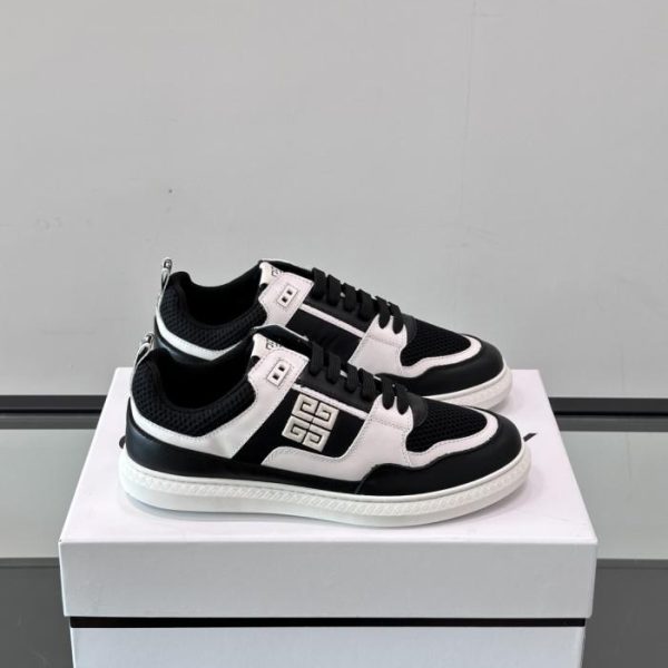 repliche,replica,perfette,siti di,affidabili,migliori siti,dove comprare,1:1,scarpe da ginnastica Contatore / Sneakers basse casual da uomo GIVENCHY, in pelle bovina pieno fiore, logo 4G in rilievo sulla linguetta (C848C)