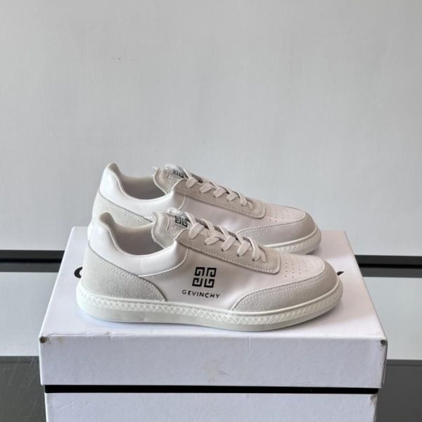repliche,replica,perfette,siti di,affidabili,migliori siti,dove comprare,1:1,scarpe da ginnastica Contatore / Sneakers basse casual da uomo GIVENCHY, pelle bovina pieno fiore, logo 4G in rilievo sulla linguetta (5OAKM)