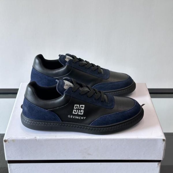 repliche,replica,perfette,siti di,affidabili,migliori siti,dove comprare,1:1,scarpe da ginnastica Contatore / Sneakers basse casual da uomo GIVENCHY, in pelle pieno fiore, logo 4G ricamato sulla linguetta (74NL5)