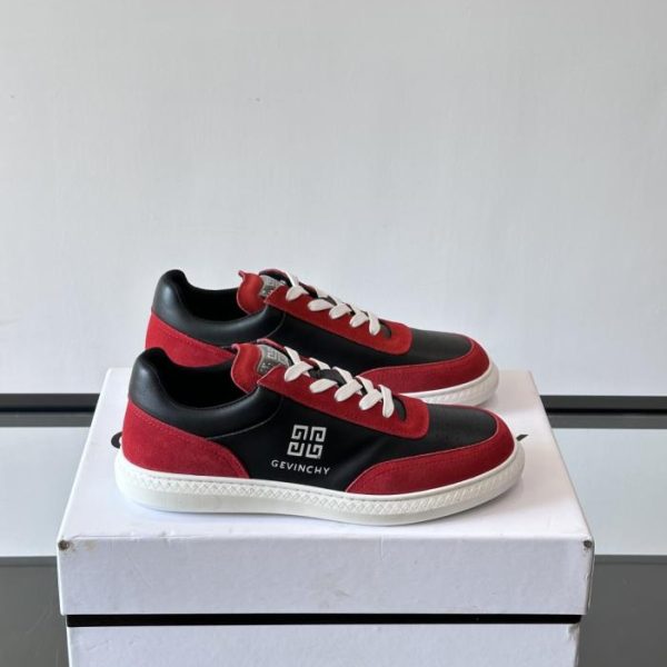 repliche,replica,perfette,siti di,affidabili,migliori siti,dove comprare,1:1,scarpe da ginnastica Contatore / Sneakers basse casual da uomo GIVENCHY, in pelle pieno fiore, logo 4G ricamato sulla linguetta (K6L9X)