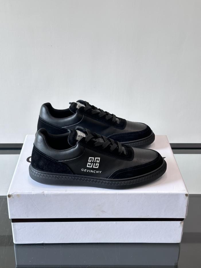 repliche,replica,perfette,siti di,affidabili,migliori siti,dove comprare,1:1,scarpe da ginnastica Contatore / Sneakers basse casual da uomo GIVENCHY, in pelle pieno fiore, logo 4G ricamato sulla linguetta (O60LG) repliche,replica,perfette,siti di,affidabili,migliori siti,dove comprare,1:1,scarpe da ginnastica Contatore / Sneakers basse casual da uomo GIVENCHY, in pelle pieno fiore, logo 4G ricamato sulla linguetta (O60LG)