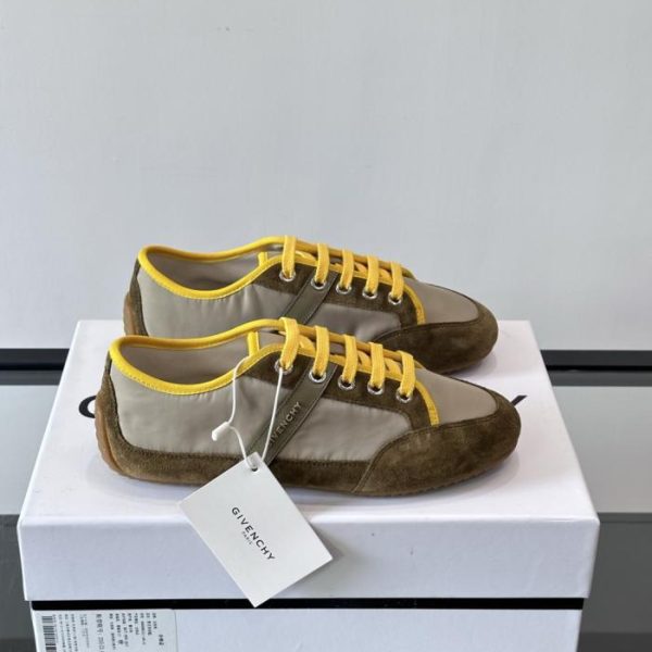 repliche,replica,perfette,siti di,affidabili,migliori siti,dove comprare,1:1,scarpe da ginnastica Contatore / La prima collezione di scarpe casual della direttrice artistica di Givenchy, Sarah Burton (8780R)