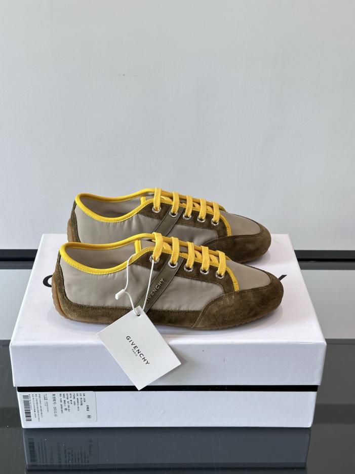 repliche,replica,perfette,siti di,affidabili,migliori siti,dove comprare,1:1,scarpe da ginnastica Contatore / La prima collezione di scarpe casual della direttrice artistica di Givenchy, Sarah Burton (8780R) repliche,replica,perfette,siti di,affidabili,migliori siti,dove comprare,1:1,scarpe da ginnastica Contatore / La prima collezione di scarpe casual della direttrice artistica di Givenchy, Sarah Burton (8780R)