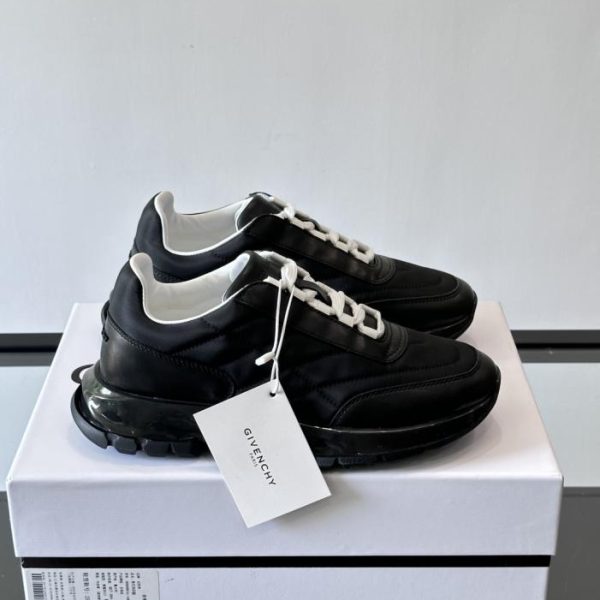 repliche,replica,perfette,siti di,affidabili,migliori siti,dove comprare,1:1,scarpe da ginnastica Contatore / Sneakers patchwork da uomo Givenchy Trainers, nuovi arrivi disponibili online (EFA4K)