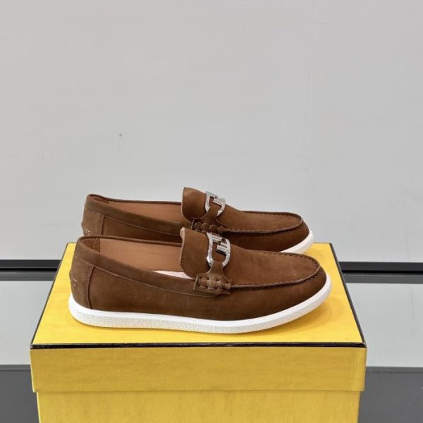 repliche,replica,perfette,siti di,affidabili,migliori siti,dove comprare,1:1,scarpe da ginnastica Contatore / Scarpe da uomo Fendi in pelle, formali e casual di alta qualità (9K5CI)