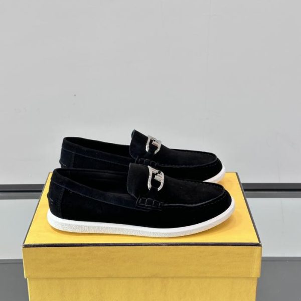 repliche,replica,perfette,siti di,affidabili,migliori siti,dove comprare,1:1,scarpe da ginnastica Contatore / Scarpe eleganti e casual in pelle da uomo Fendi di alta gamma (NFX8H)