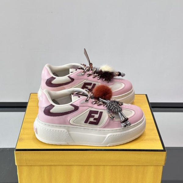 repliche,replica,perfette,siti di,affidabili,migliori siti,dove comprare,1:1,scarpe da ginnastica Contatore / Scarpe casual da donna Fendi Match (0Q1Y2)