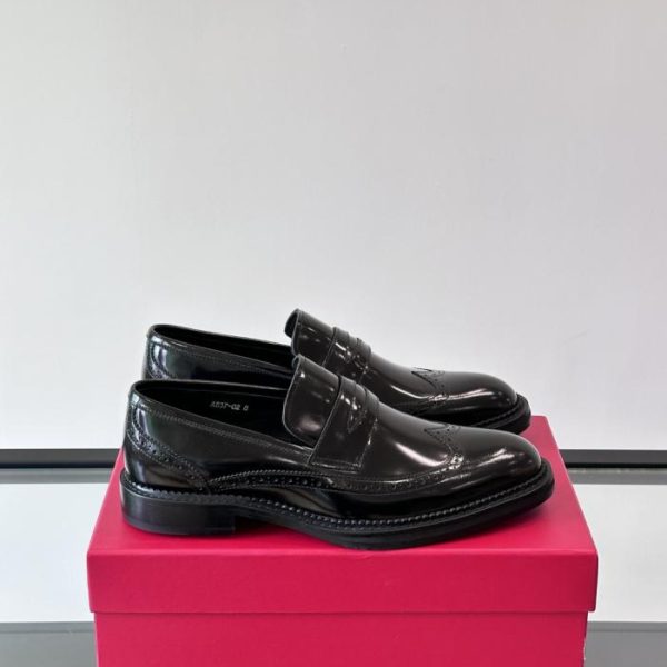 Contatore / Scarpe eleganti e casual in pelle da uomo di alta gamma Ferragamo (3X43K)