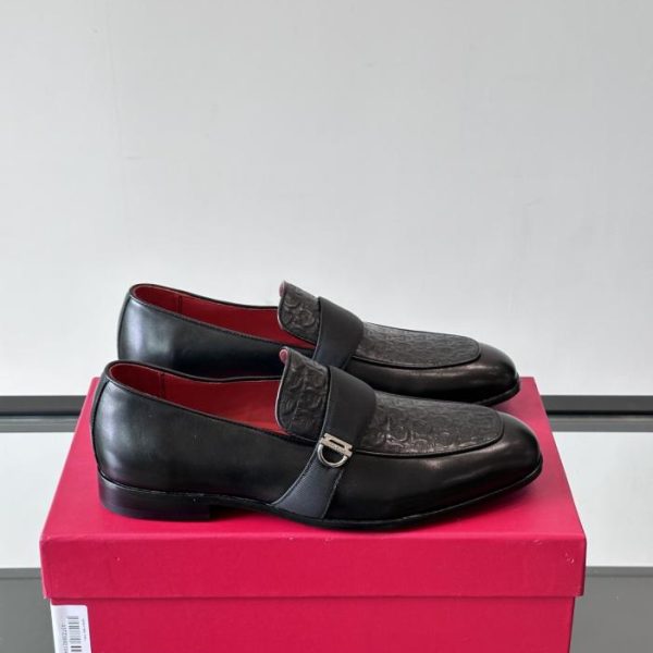 repliche,replica,perfette,siti di,affidabili,migliori siti,dove comprare,1:1,scarpe da ginnastica Contatore / Scarpe eleganti e casual in pelle da uomo di alta gamma Ferragamo (2XUFU)