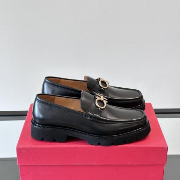 repliche,replica,perfette,siti di,affidabili,migliori siti,dove comprare,1:1,scarpe da ginnastica Contatore / Scarpe eleganti e casual in pelle da uomo di alta gamma Ferragamo (Y3ICW)