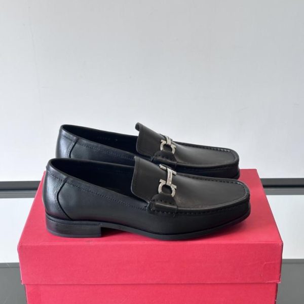 repliche,replica,perfette,siti di,affidabili,migliori siti,dove comprare,1:1,scarpe da ginnastica Contatore / Scarpe casual in pelle da uomo di alta qualità Ferragamo (OQ9JF)