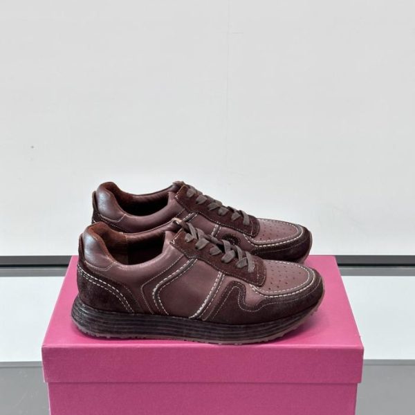 repliche,replica,perfette,siti di,affidabili,migliori siti,dove comprare,1:1,scarpe da ginnastica Contatore / Scarpe artigianali in edizione speciale Ferragamo, in pelle di cavallo lavata, dal design innovativo e alla moda (CKURL).