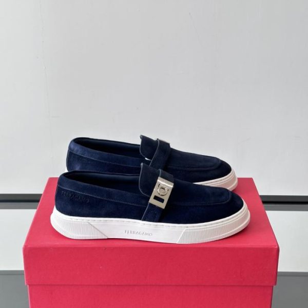 repliche,replica,perfette,siti di,affidabili,migliori siti,dove comprare,1:1,scarpe da ginnastica Contatore / Le nuove scarpe da passeggio urbane in pelle scamosciata di Ferragamo (1CLQ1)