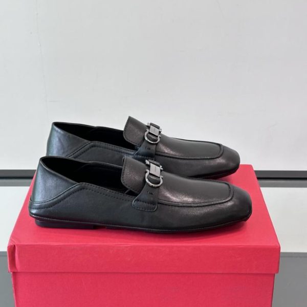 repliche,replica,perfette,siti di,affidabili,migliori siti,dove comprare,1:1,scarpe da ginnastica Contatore / Le nuove scarpe da guida da uomo di Ferragamo (KX0N9)