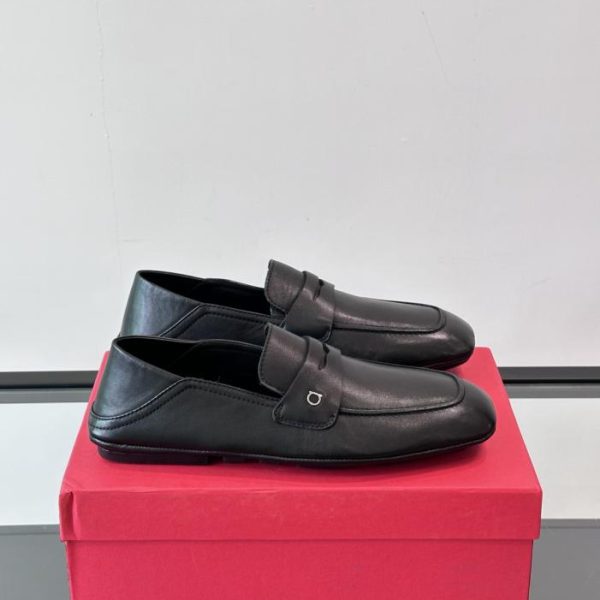 repliche,replica,perfette,siti di,affidabili,migliori siti,dove comprare,1:1,scarpe da ginnastica Contatore / Le nuove scarpe da guida da uomo di Ferragamo (UXO1M)