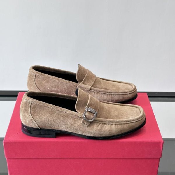 repliche,replica,perfette,siti di,affidabili,migliori siti,dove comprare,1:1,scarpe da ginnastica Contatore / Scarpe casual in pelle da uomo di alta qualità Ferragamo (48VOL)