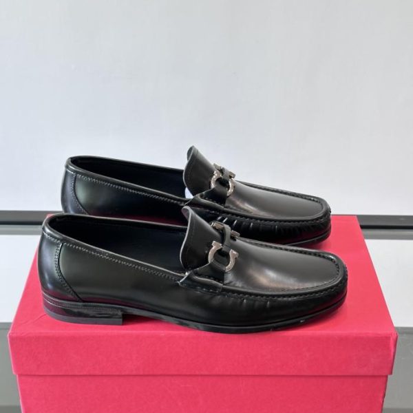 repliche,replica,perfette,siti di,affidabili,migliori siti,dove comprare,1:1,scarpe da ginnastica Contatore / Scarpe casual in pelle da uomo di alta qualità Ferragamo (6UD70)