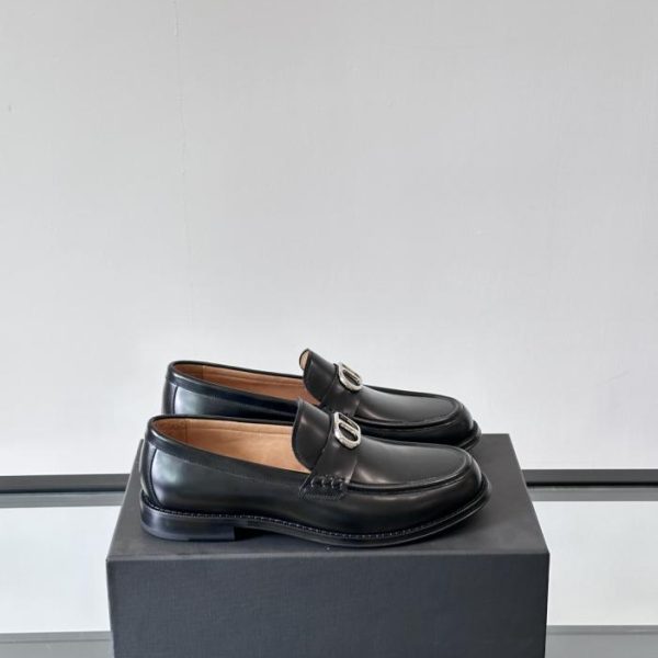 repliche,replica,perfette,siti di,affidabili,migliori siti,dove comprare,1:1,scarpe da ginnastica Contatore / Scarpe formali in pelle da uomo Dior con suola esterna (L0NGC)