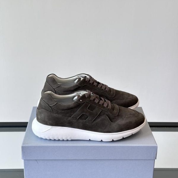 repliche,replica,perfette,siti di,affidabili,migliori siti,dove comprare,1:1,scarpe da ginnastica Contatore / Le nuove sneakers basse da uomo di Hogan, serie 261, con logo “H” interamente in pelle sul lato esterno (5VTEY).
