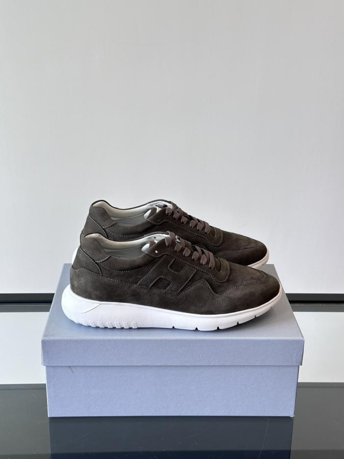 repliche,replica,perfette,siti di,affidabili,migliori siti,dove comprare,1:1,scarpe da ginnastica Contatore / Le nuove sneakers basse da uomo di Hogan, serie 261, con logo “H” interamente in pelle sul lato esterno (5VTEY). repliche,replica,perfette,siti di,affidabili,migliori siti,dove comprare,1:1,scarpe da ginnastica Contatore / Le nuove sneakers basse da uomo di Hogan, serie 261, con logo “H” interamente in pelle sul lato esterno (5VTEY).