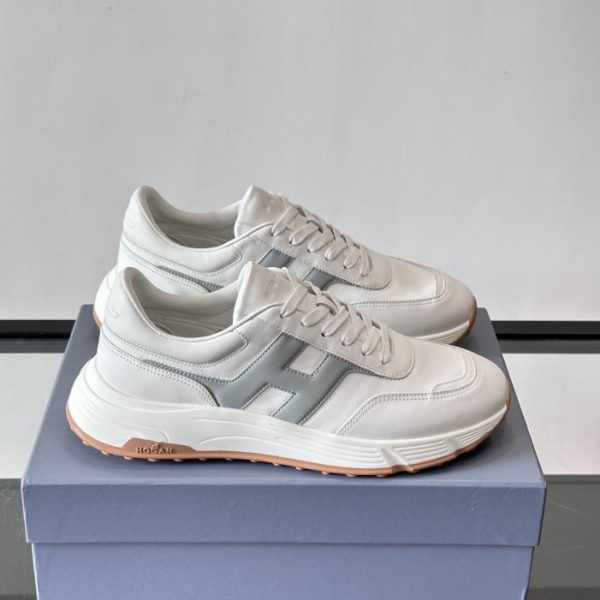 repliche,replica,perfette,siti di,affidabili,migliori siti,dove comprare,1:1,scarpe da ginnastica Contatore / Scarpe HOGAN Cloud (40MWG)
