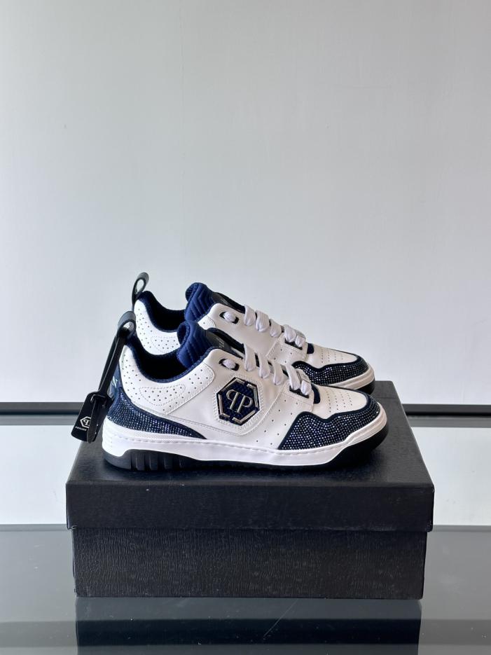 repliche,replica,perfette,siti di,affidabili,migliori siti,dove comprare,1:1,scarpe da ginnastica Contatore / PHILIPP PLEIN, marchio tedesco di streetwear, sneakers basse da uomo con decorazioni in strass e pelle di vacchetta lucida (O1ZEJ)
